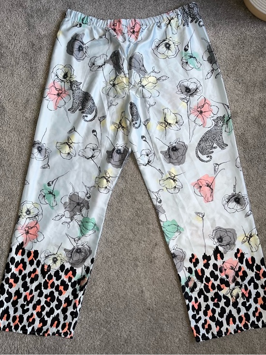 Victoria's Secret Other - NWT Victorias Secret Satin Feel Sleep Lounge Pants L